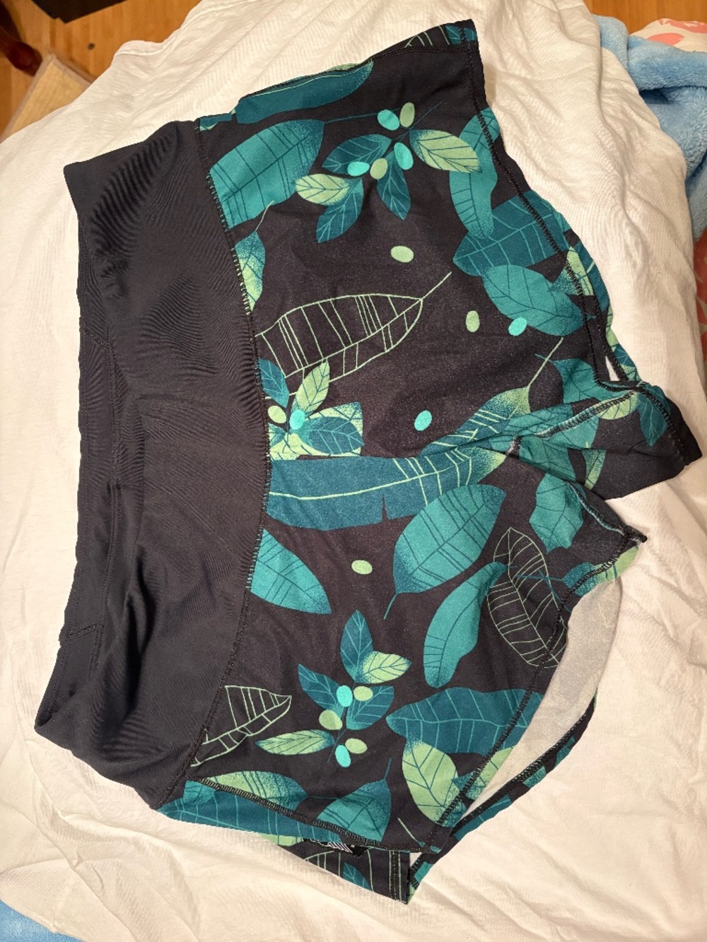 Oiselle Roga Shorts - Size 4